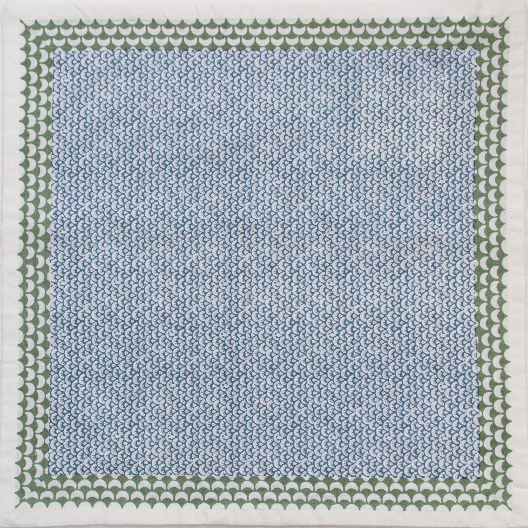 Blauwe handgemaakte servetten - handblockprinted Chi-chi blue napkins - set of 4 image 2