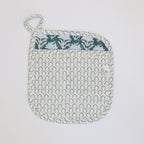 Blauwe handgemaakte blockprint pannenlap - oven glove image 0