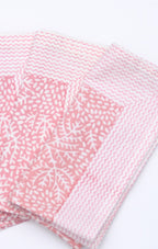 Roze handgemaakte servetten - handblockprinted pink Floral coral napkins - set of 4 image 4