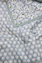 Handgemaakte bedsprei van zacht katoen in blauw - Handblockprinted quilt Sunny day blue 220 x 240 cm image 0