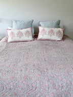 Handgemaakte bedsprei van zacht katoen in roze- Handblockprinted quilt Varmala roza 220 x 240 cm image 6