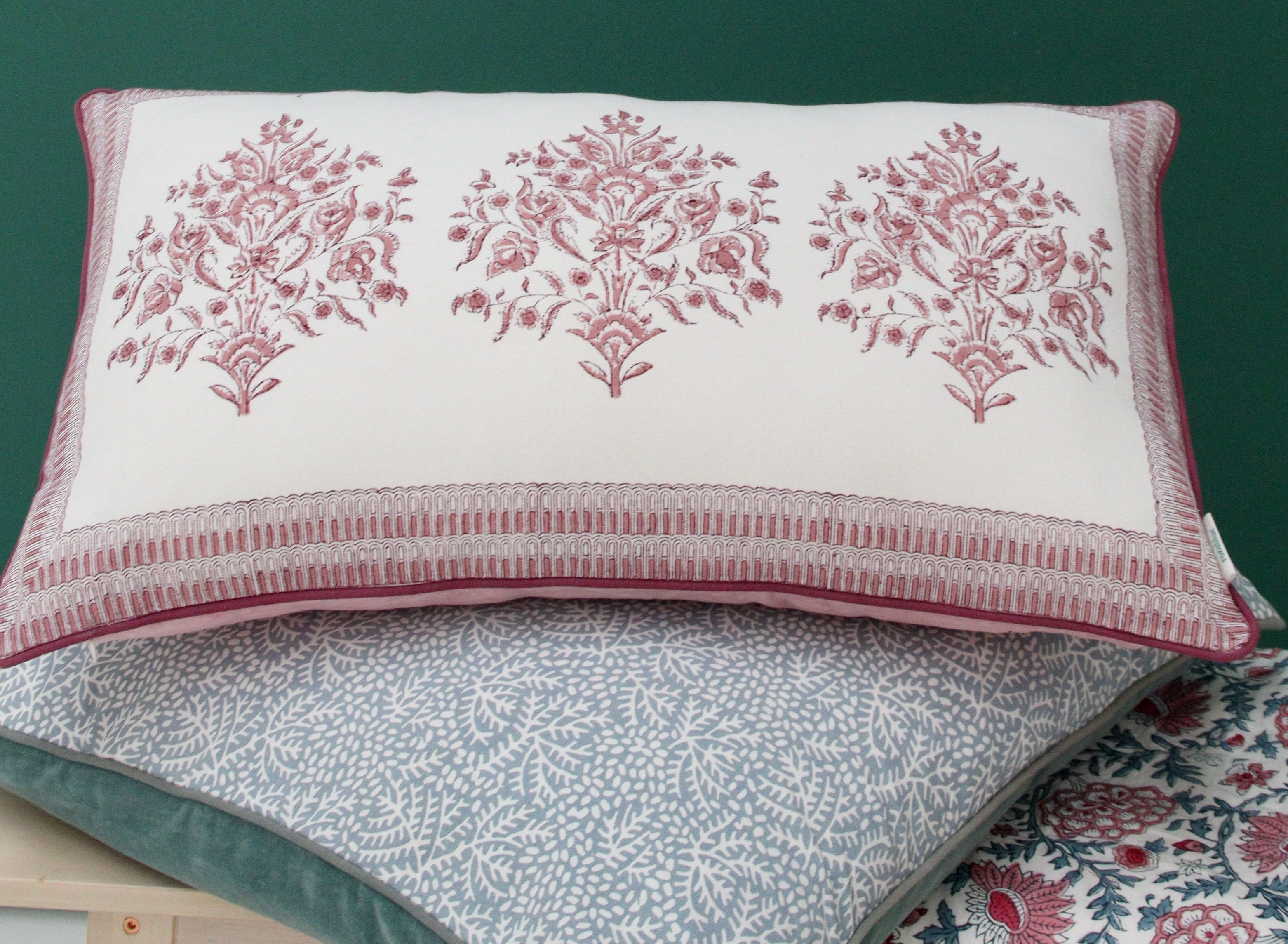 Cushion | Varmala Roza