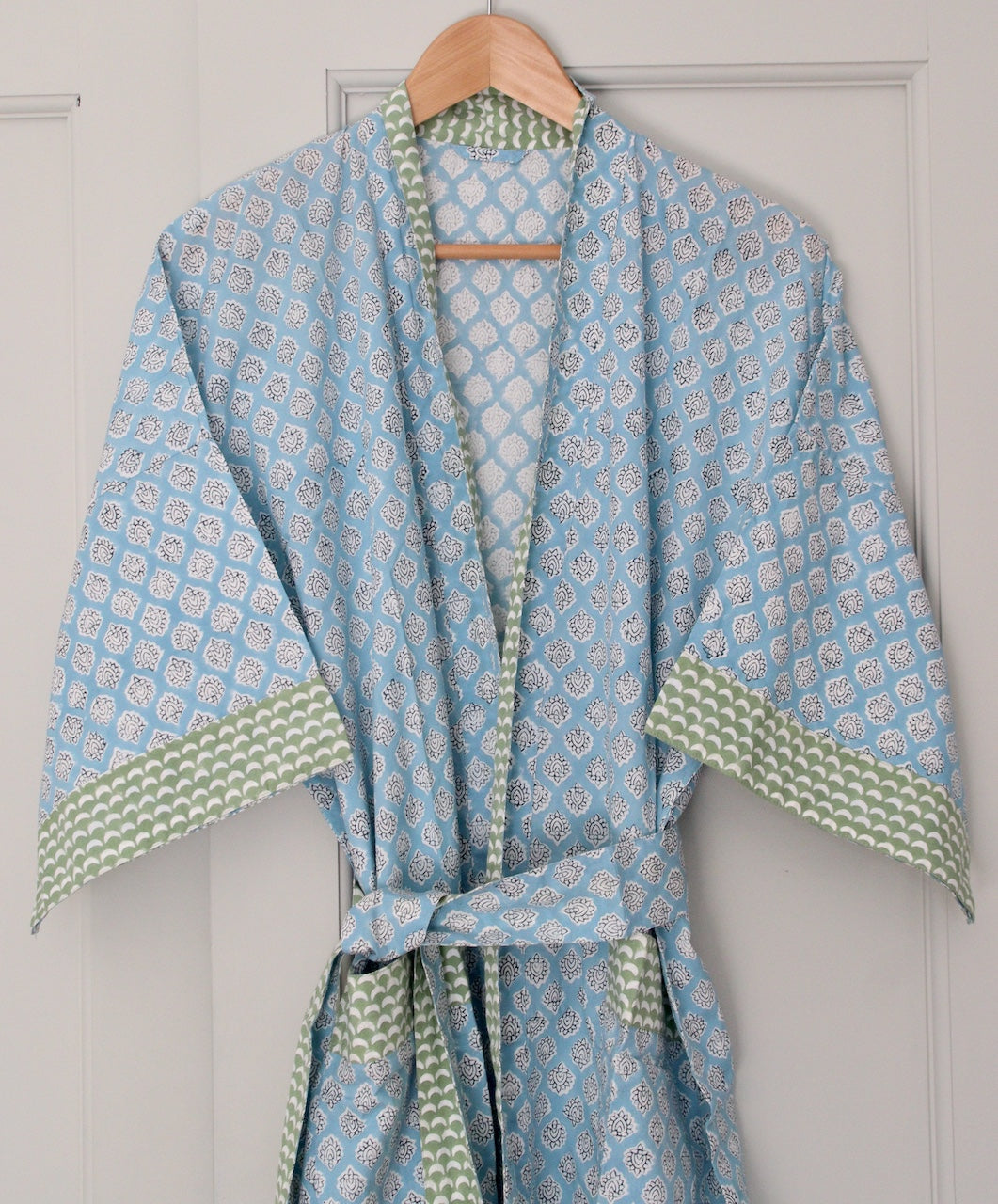 Handgemaakte blockprint ochtendjas met zeeblauwe print – kimono Zest bluemoon image 0