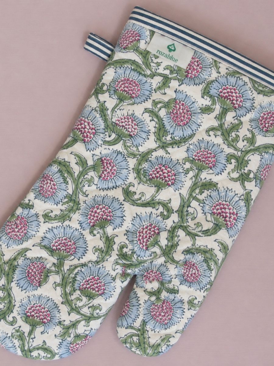 Ovenwant thistle blue