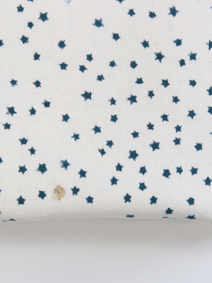 Stella stars blue close up