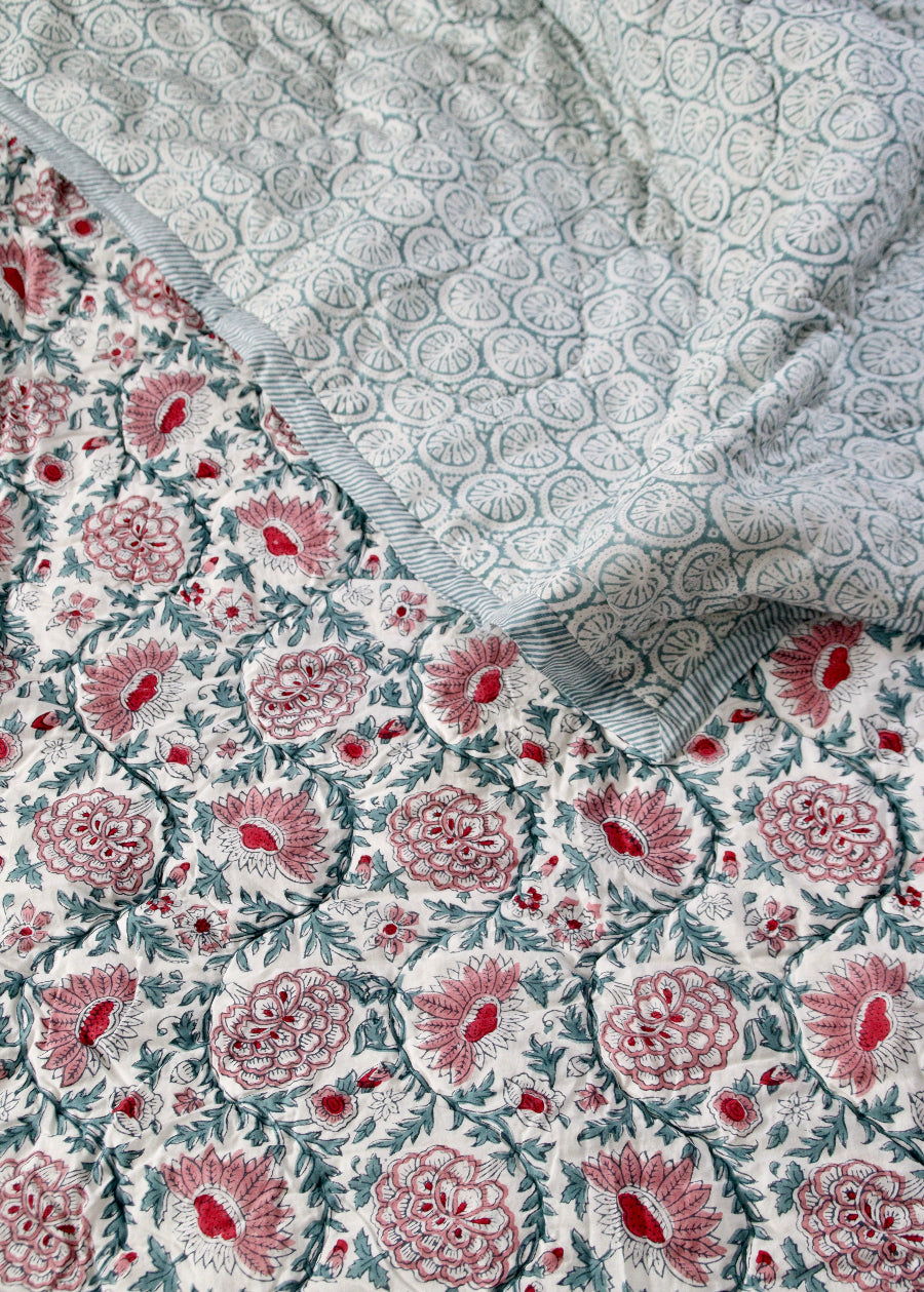 Sunny day roza bedsprei 