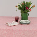 Handgemaakt blockprint tafellaken met roze print – floral coral 240 cm image 0