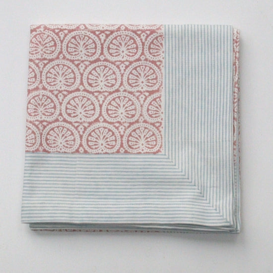Handgemaakt blockprint tafellaken met zacht roze print - Seashell roza 150 x 240 cm image 1