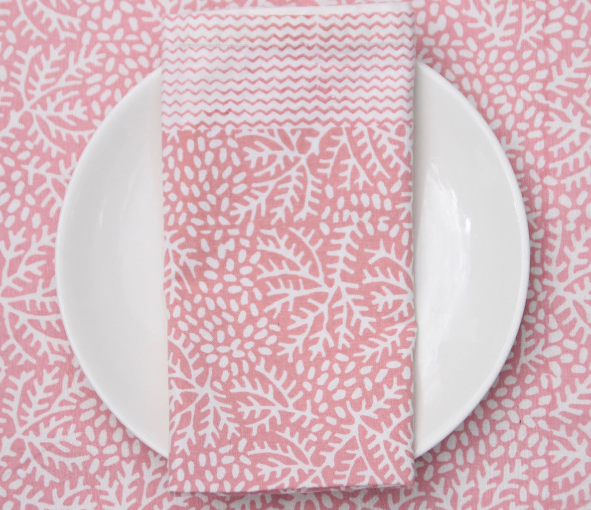 Handgemaakt blockprint tafellaken met roze print – floral coral 240 cm image 6