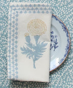 Lichtblauwe handgemaakte servetten - handblockprinted Splash blue napkins - set of 4 image 0