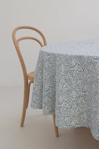 Handgemaakt rond zachtblauw blockprint tafellaken – Floral mineral image 5
