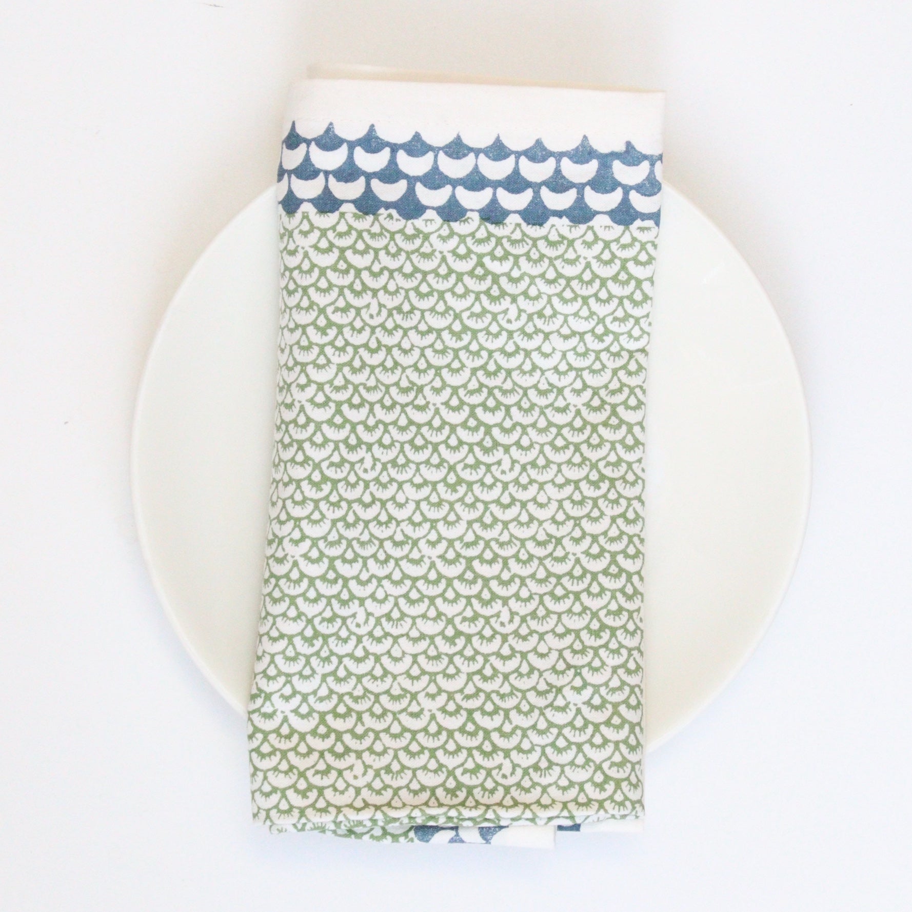 Handgemaakte groene servetten - handblockprinted Chi-chi green napkins - 4 per set image 1